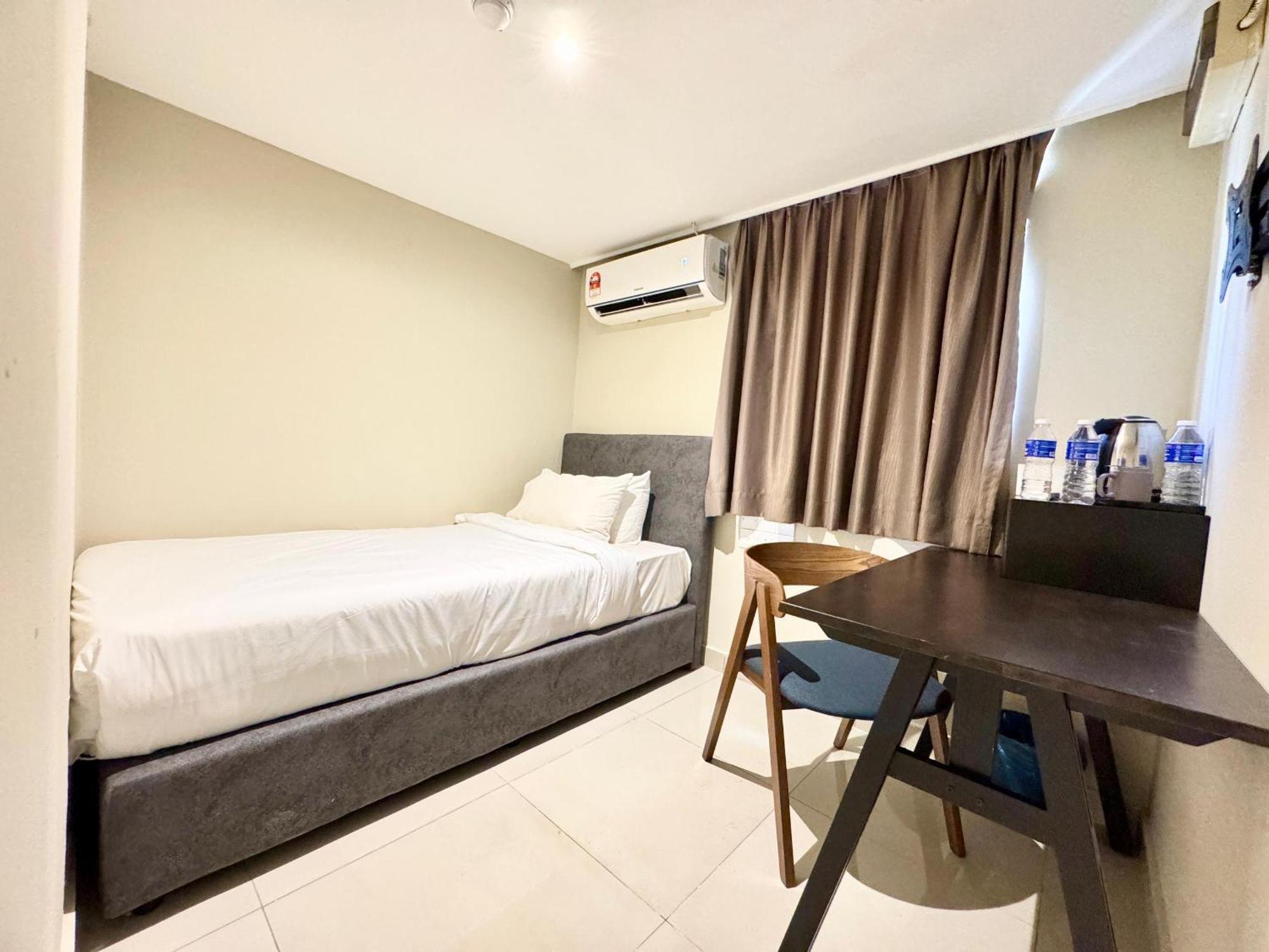 Kingston Hotel 6 - Changkat, Bukit Bintang 쿠알라룸푸르 외부 사진