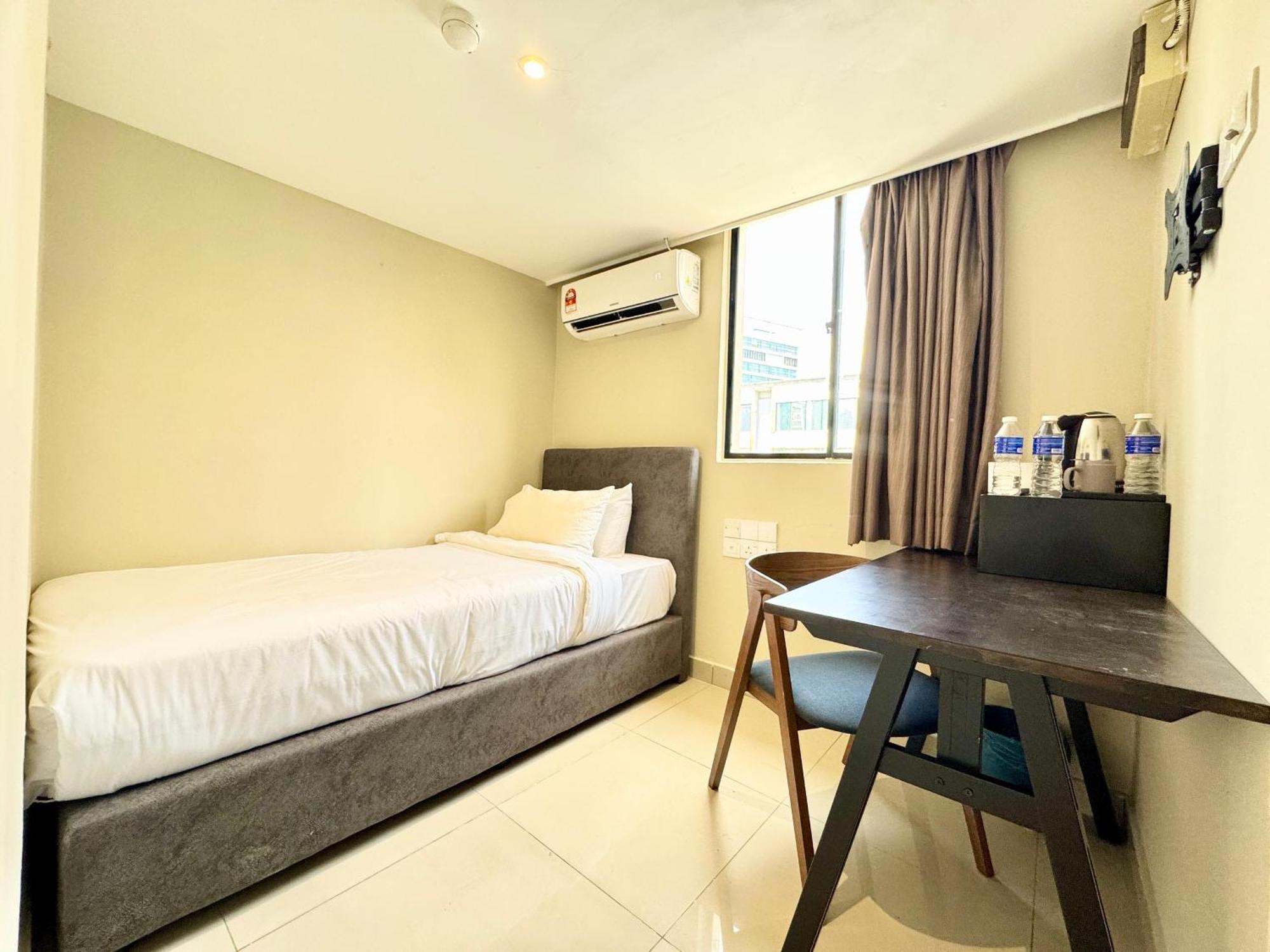 Kingston Hotel 6 - Changkat, Bukit Bintang 쿠알라룸푸르 외부 사진
